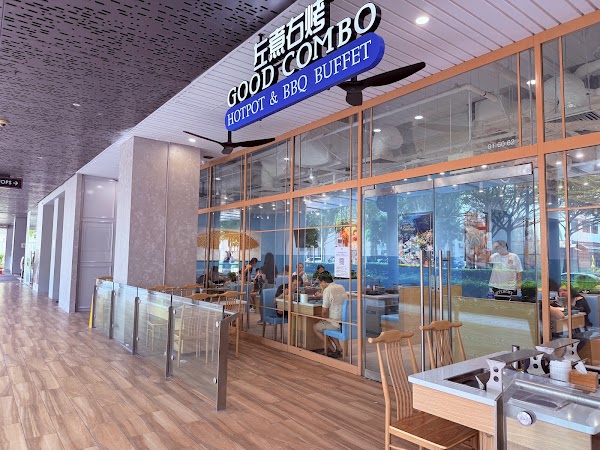 Good Combo Hotpot & BBQ Kinex 左煮右烤加东