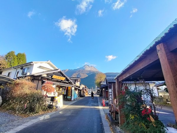 Yunotsubo Street 2