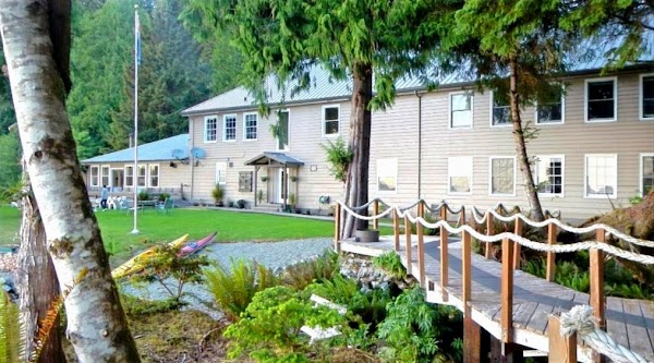 Broken Islands Lodge 1