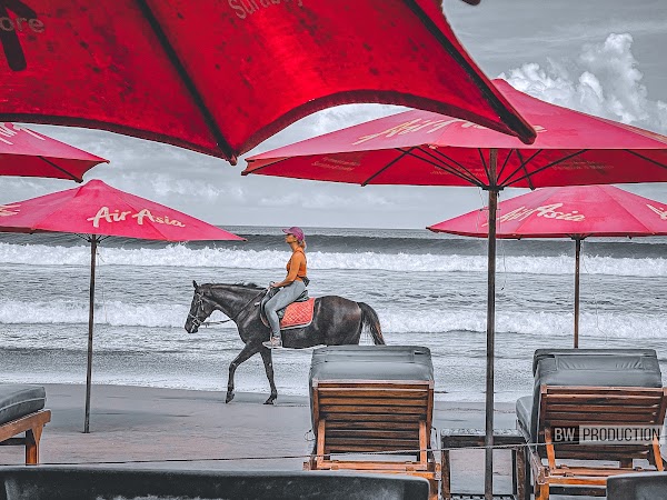 WARUNG KAMPUNGKU SEMINYAK-BEACH