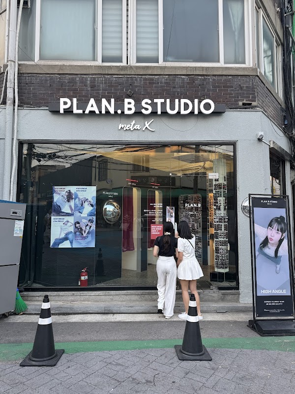 Plan B studio Sindang Station 5