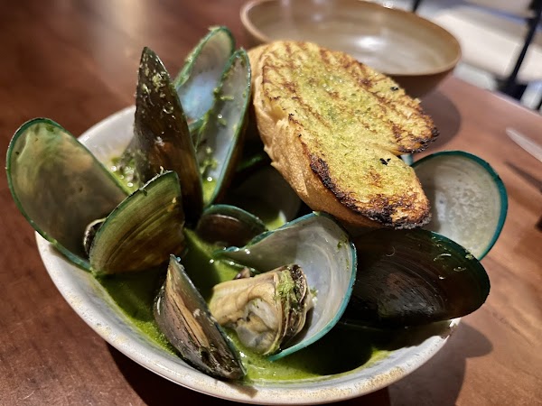 Smolder Seafood Grill and Bar 2