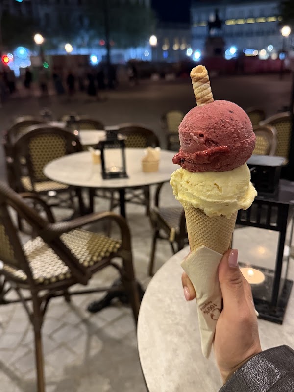 Amalia Geladaria & Cafetaria 5