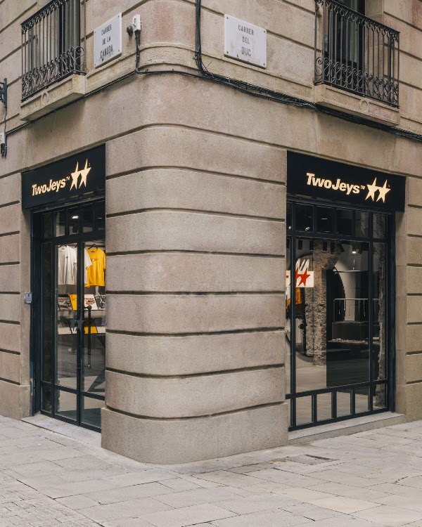 Twojeys Barcelona Canuda