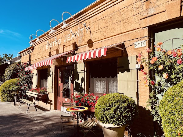 Bistro Jeanty 5