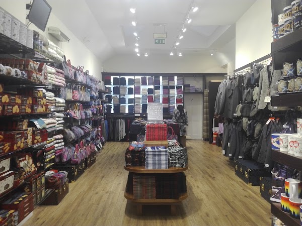 Cashmere & Lambswool Clearance Store 5