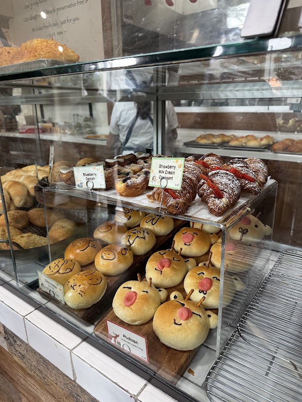 Okayama Kobo Bakery & Cafe 3