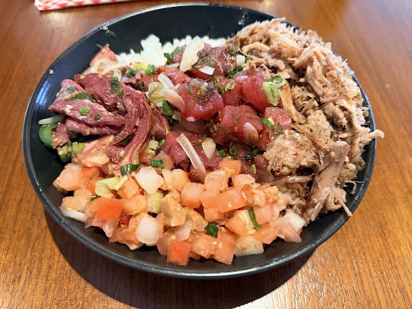 Redfish Poke Bar by Foodland 3