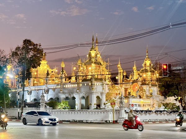 Clock Tower Chiang Rai 2