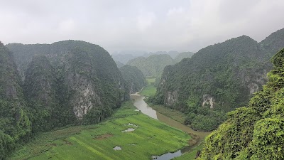 Hang Múa