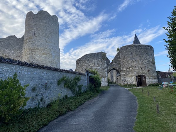 Yèvre-le-Châtel 1