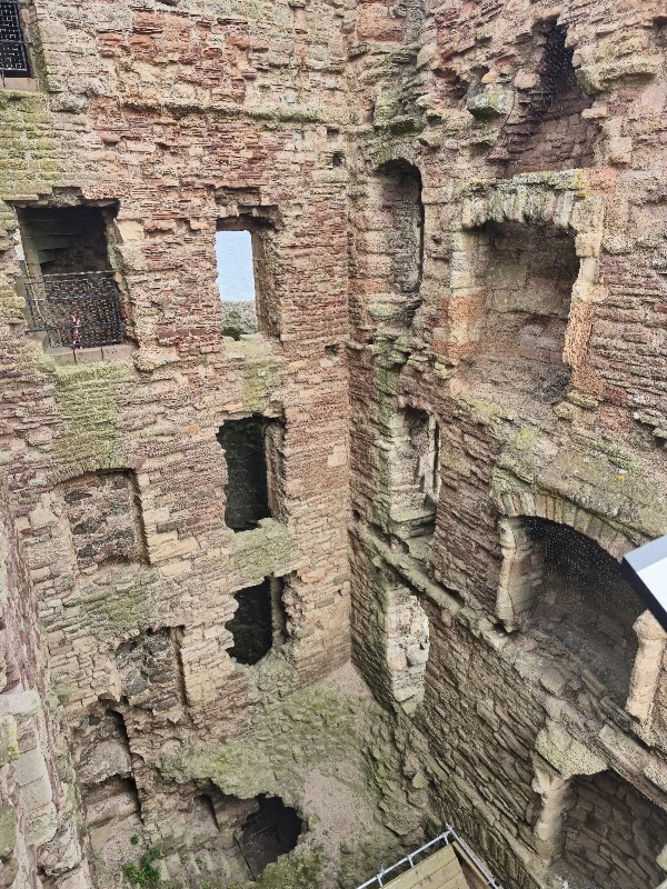 Tantallon Castle 2