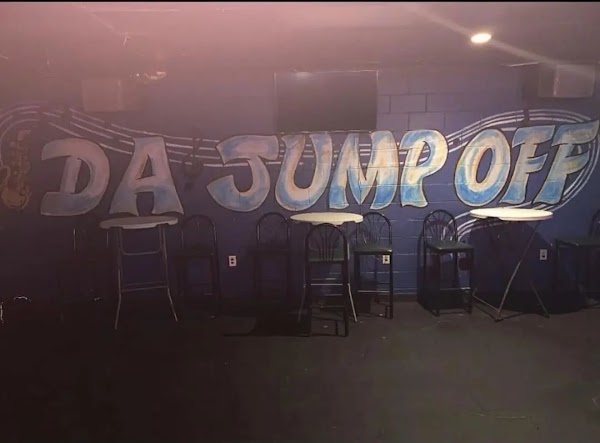 Da Jump Off Lounge 5