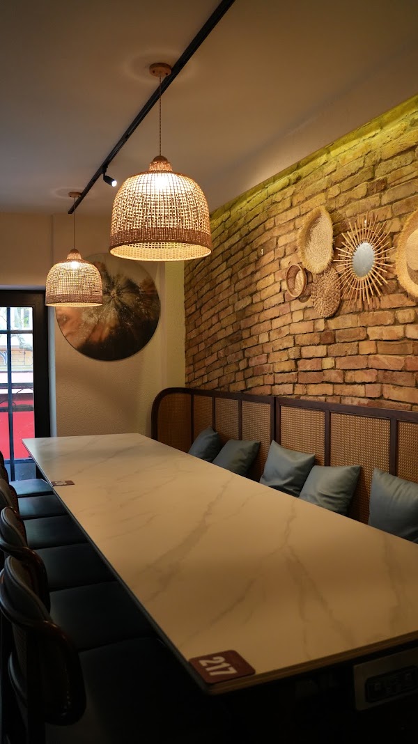 Red lantern Asian Cuisine / Hongdenglong 红灯笼火锅店 5