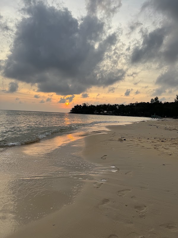 Sandy Beach 4
