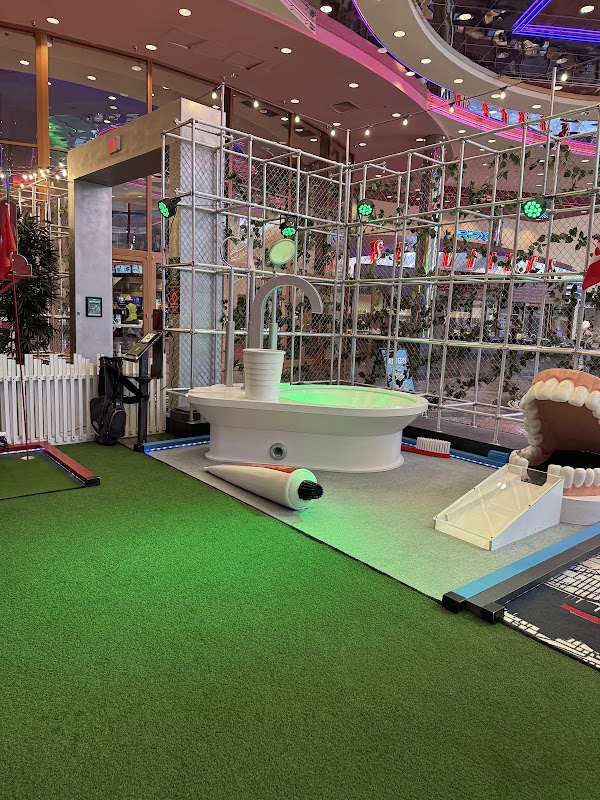 Holey Moley Golf Club Houston