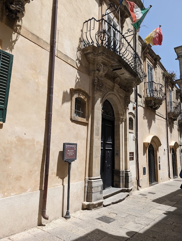 Palazzo de la Rocca 3