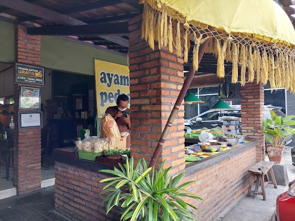Ayam Pedas Artomoro