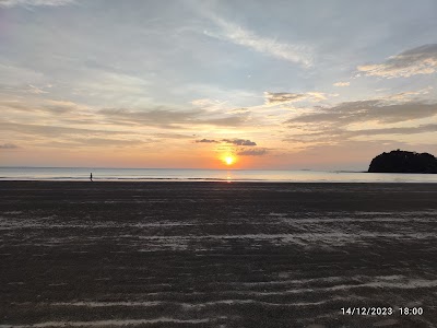 Khlong Dao Beach