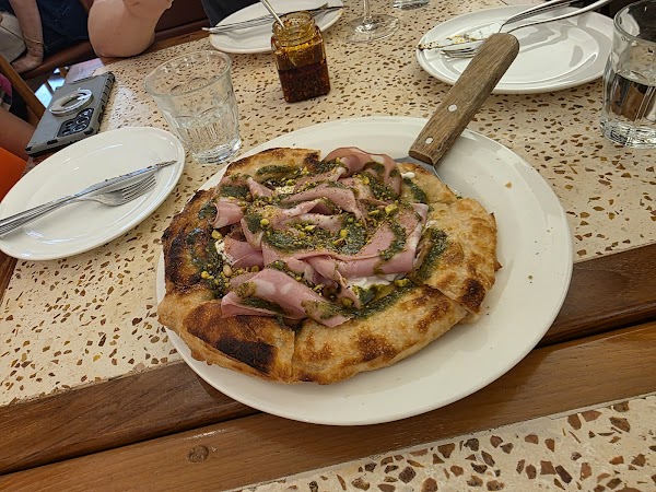 Fortuna - Italian Pizza & Pasta Restaurant 4