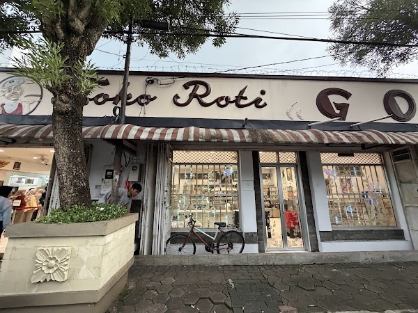 Toko Roti Go