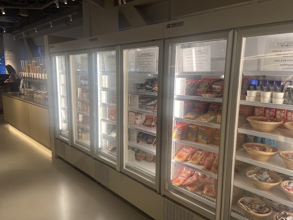SHIBUYA TSUTAYA SHARE LOUNGE 1