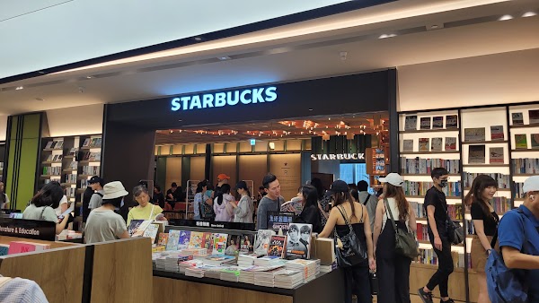 Books.com DREAM PLAZA Store