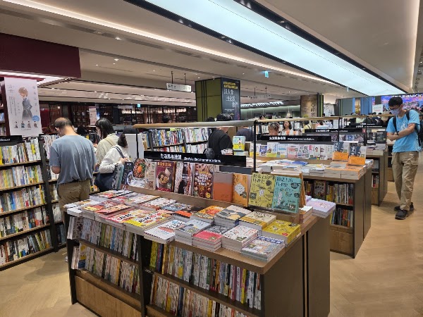 Books.com DREAM PLAZA Store 2