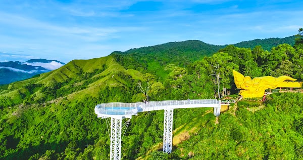 Dong Giang Gate of Heaven Eco-tourism Area