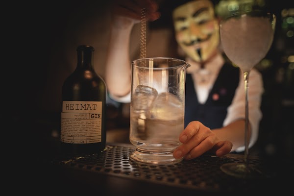 Anonymous Bar 3