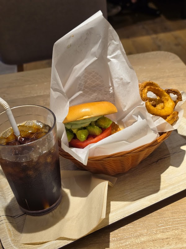 MOS & CAFE Kyoto Nijo Station Shop 4