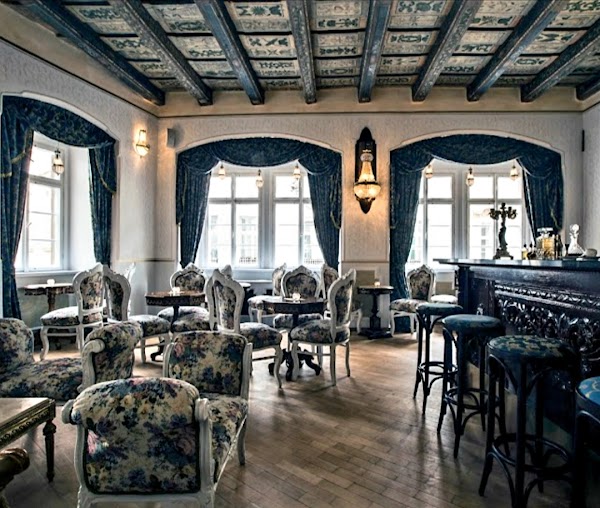 The Alchemist Bar