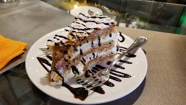 That's Amore Restaurant 5
