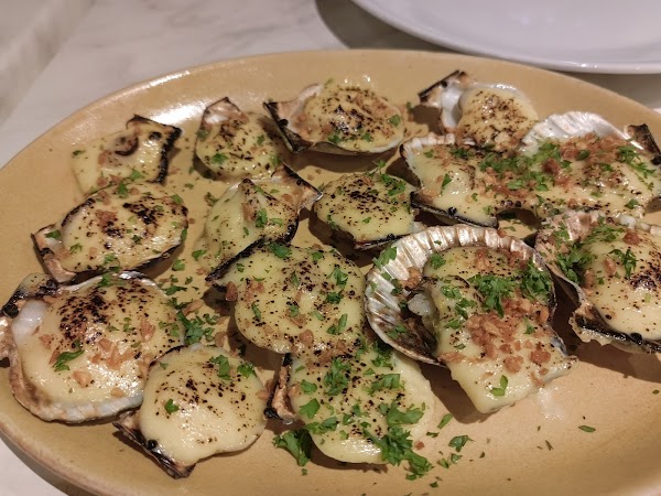 LOLA Cafe - Tomas Morato 2