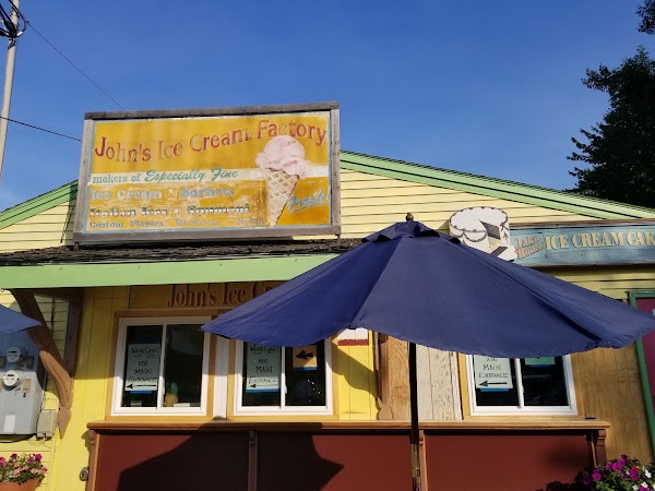 John's Ice Cream Factory