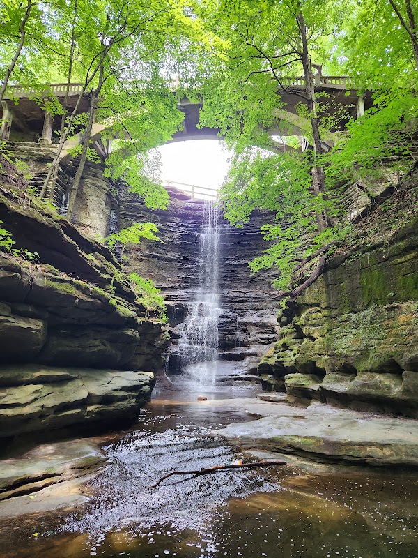 ️Matthiessen Lake Waterfall