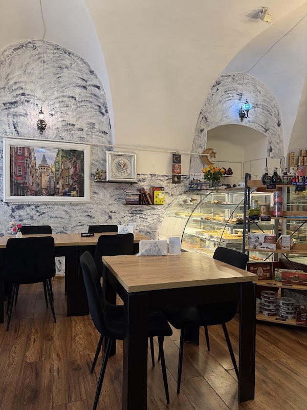Çay la Simit Turkish Cafe & Restaurant 5