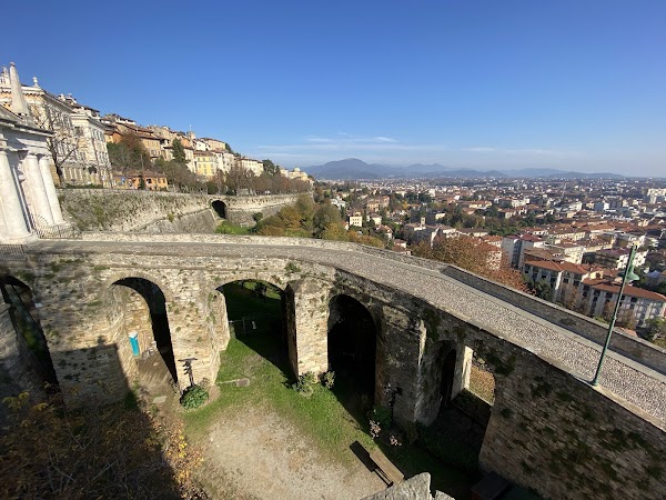 Porta San Giacomo 3