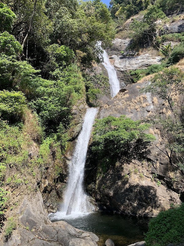 Mae Pan Waterfall