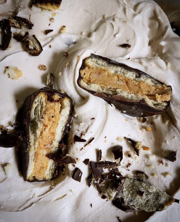 Moonmilk Ice Cream and Cake Club 5