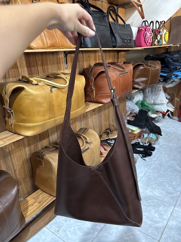Quầy Lưu Niệm Lê Phan 4