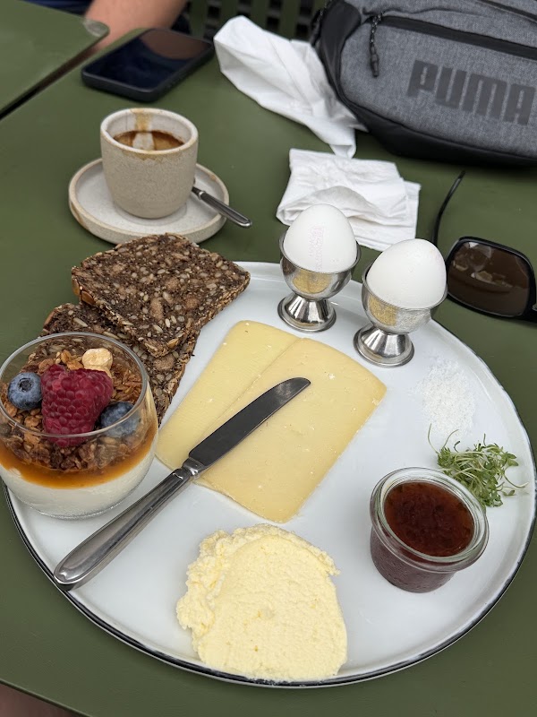 Ø12 Coffee & Eatery 2