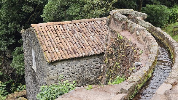 Ribeira dos Caldeirões 2