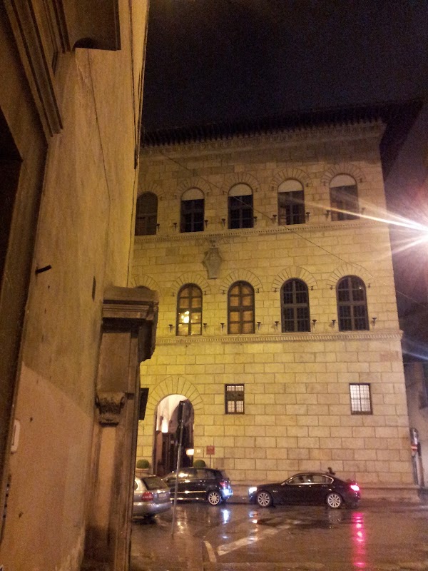 Piazza degli Antinori