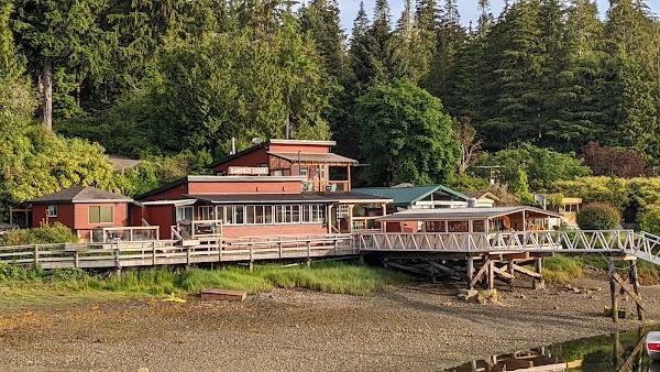 Bamfield Lodge 3