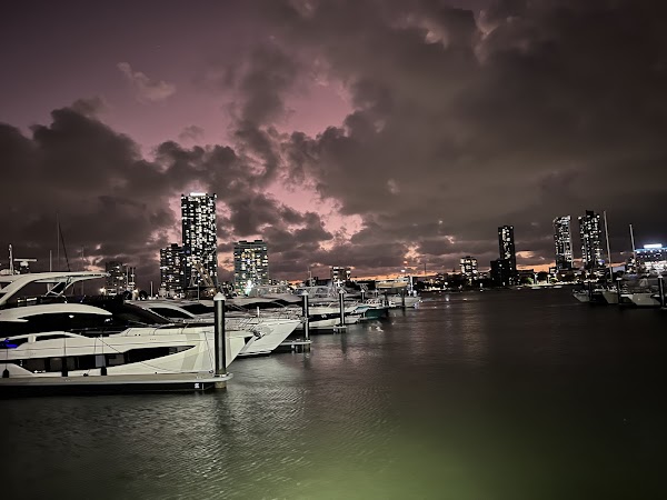 Omeros Brothers Seafood Restaurant 2