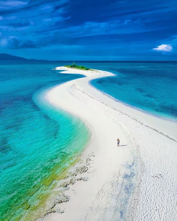 Cresta De Gallo Island