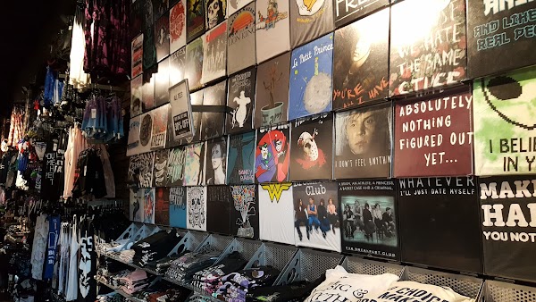 Hot Topic 4