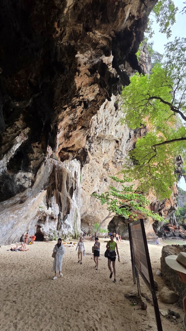 Phra nang Cave Beach 3