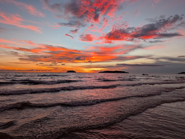 Tanjung Aru Beach 4